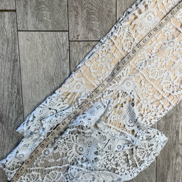 Missguided Tall Lace Bardot Fishtail Midi Dress
Size 4 - Picture 12 of 13